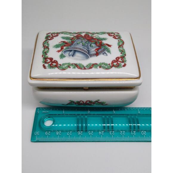 Heritage House Porcelain Music Box 1985 β Silver Bells β Japan β Trinket Box - Picture 6 of 6